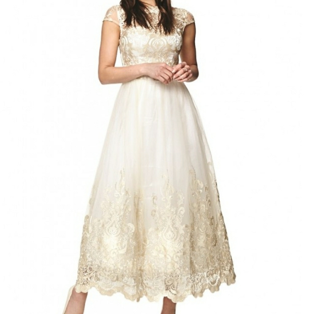 Sold on merc Chi Chi London Dress